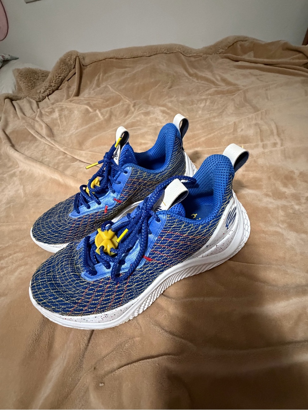 Under Armour Men’s Curry 10 Basketball Athletic Sneakers in Blue M 8.5 W 10